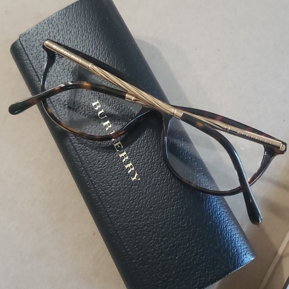 Eyeglasses - Picture 2 of 3